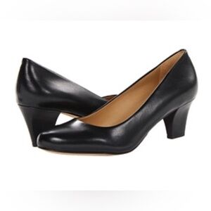 Trotters Penelope Black Leather Heels